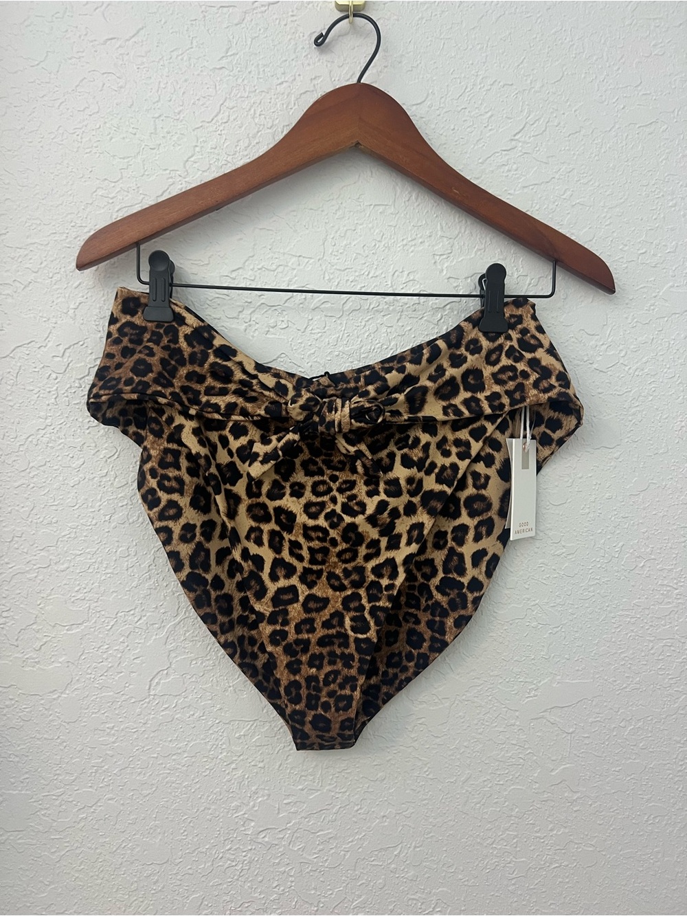 Women’s NWT Good American Leopard Tie Front Bottom Size 5 (1X/2X)